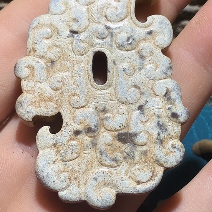 浙***海和田玉（糖玉）未镶嵌挂件