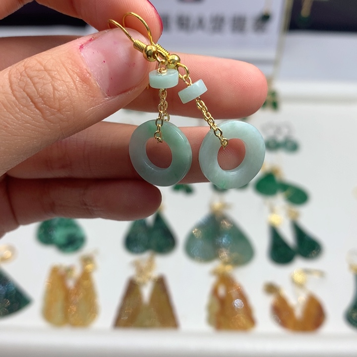 翡翠未镶嵌耳饰耳饰