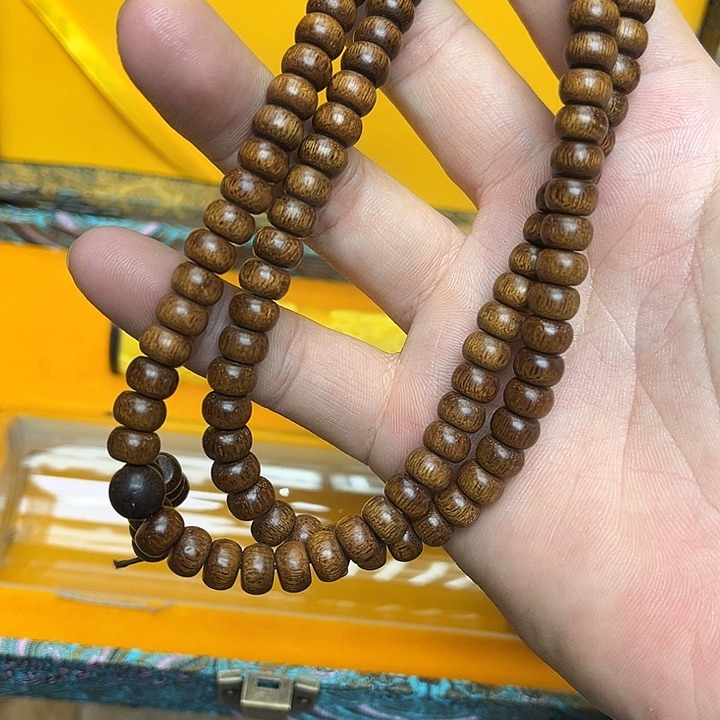 大叶紫檀（黑酸枝木类）