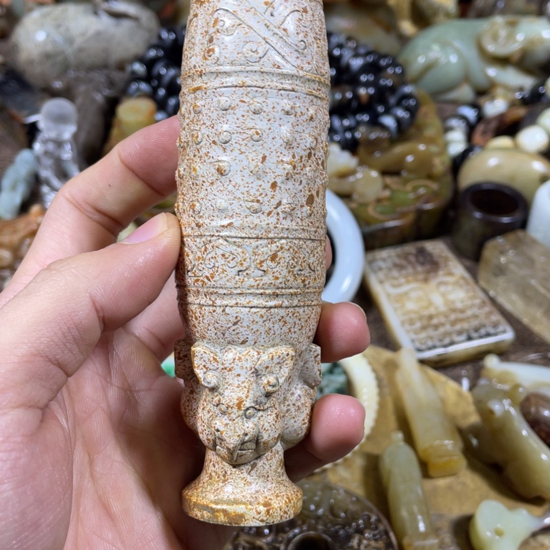 和田玉吊坠(不含链)足铂镶嵌