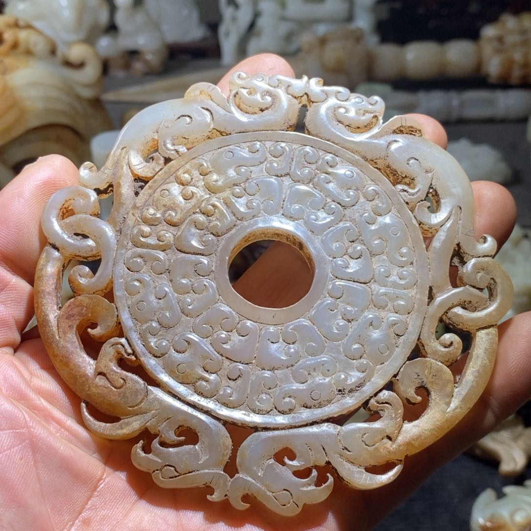 和田玉（糖玉）颈饰未镶嵌