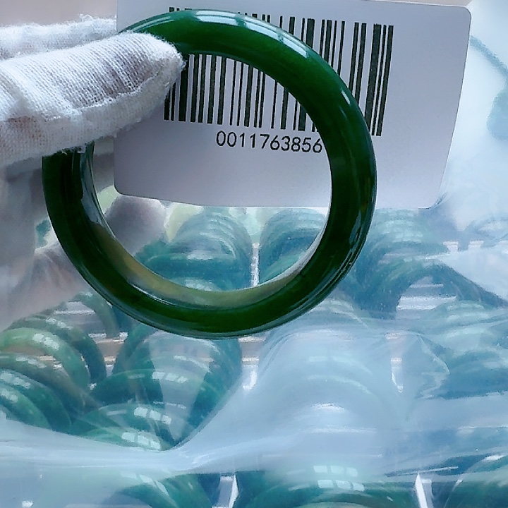 和田玉（碧玉）手镯未镶嵌57