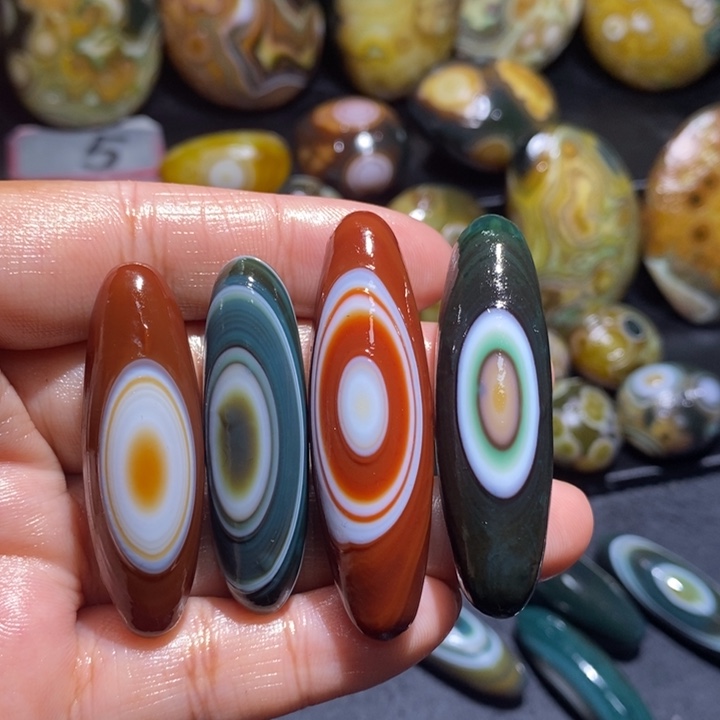 玛瑙/玉髓未镶嵌珠宝半成品107