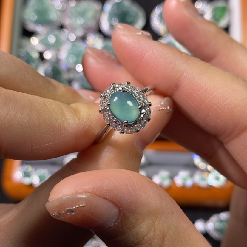 【闪购商品】翡翠颈饰未镶嵌天然