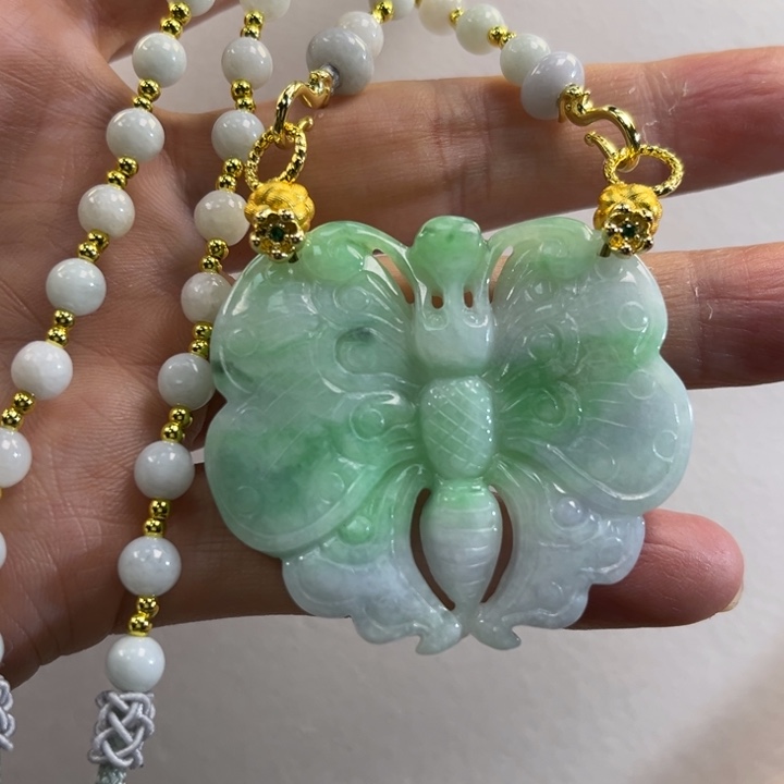 翡翠吊坠(赠链)未镶嵌千*代编织