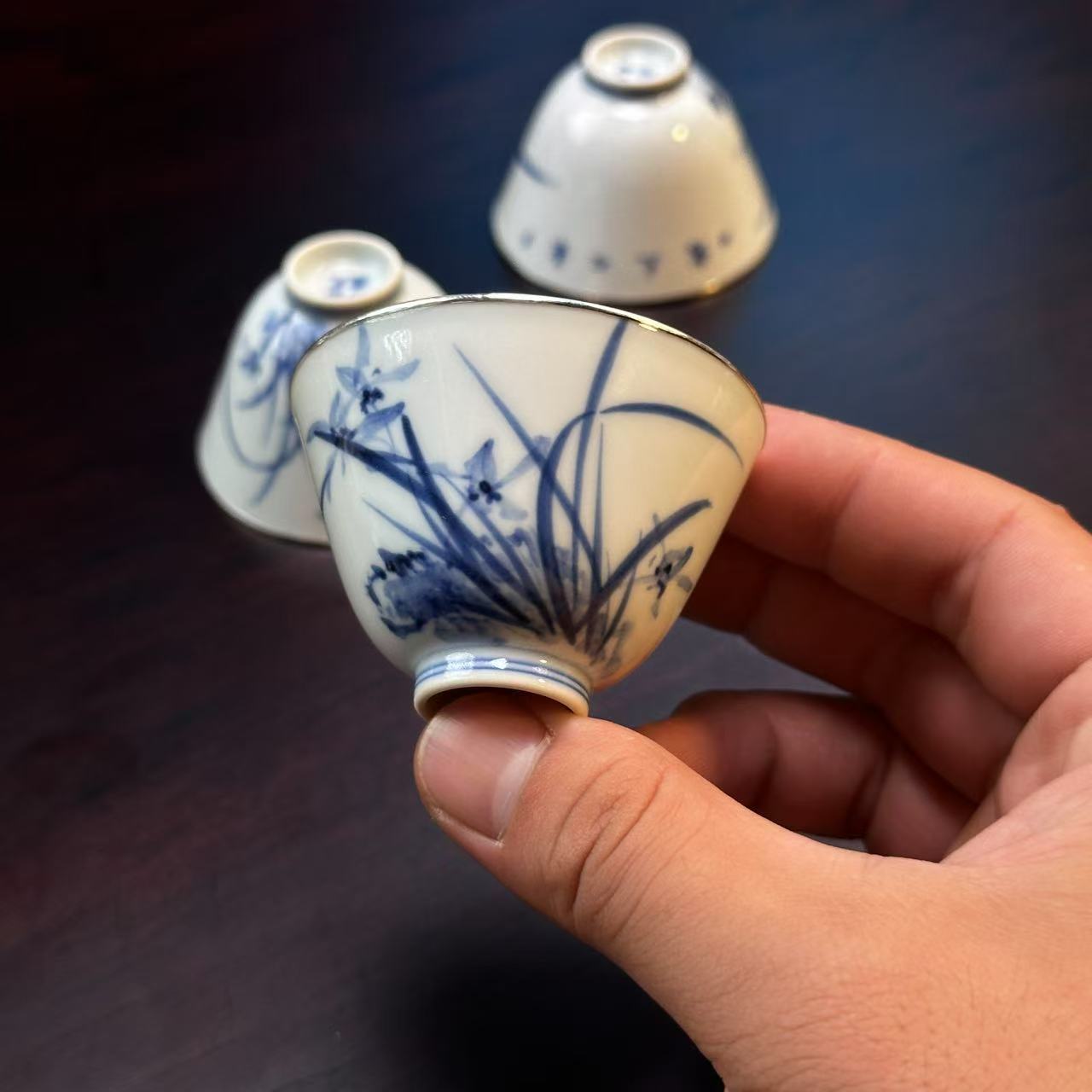景德镇手绘兰花品杯主人杯包银口40cc【单只】