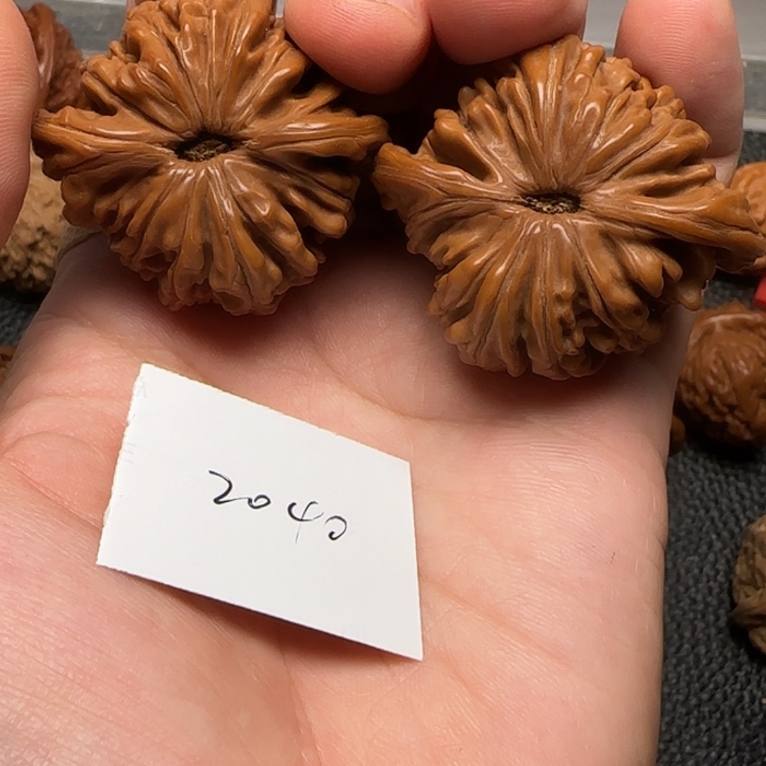 爱***土文玩核桃吊坠2040四座楼46尺