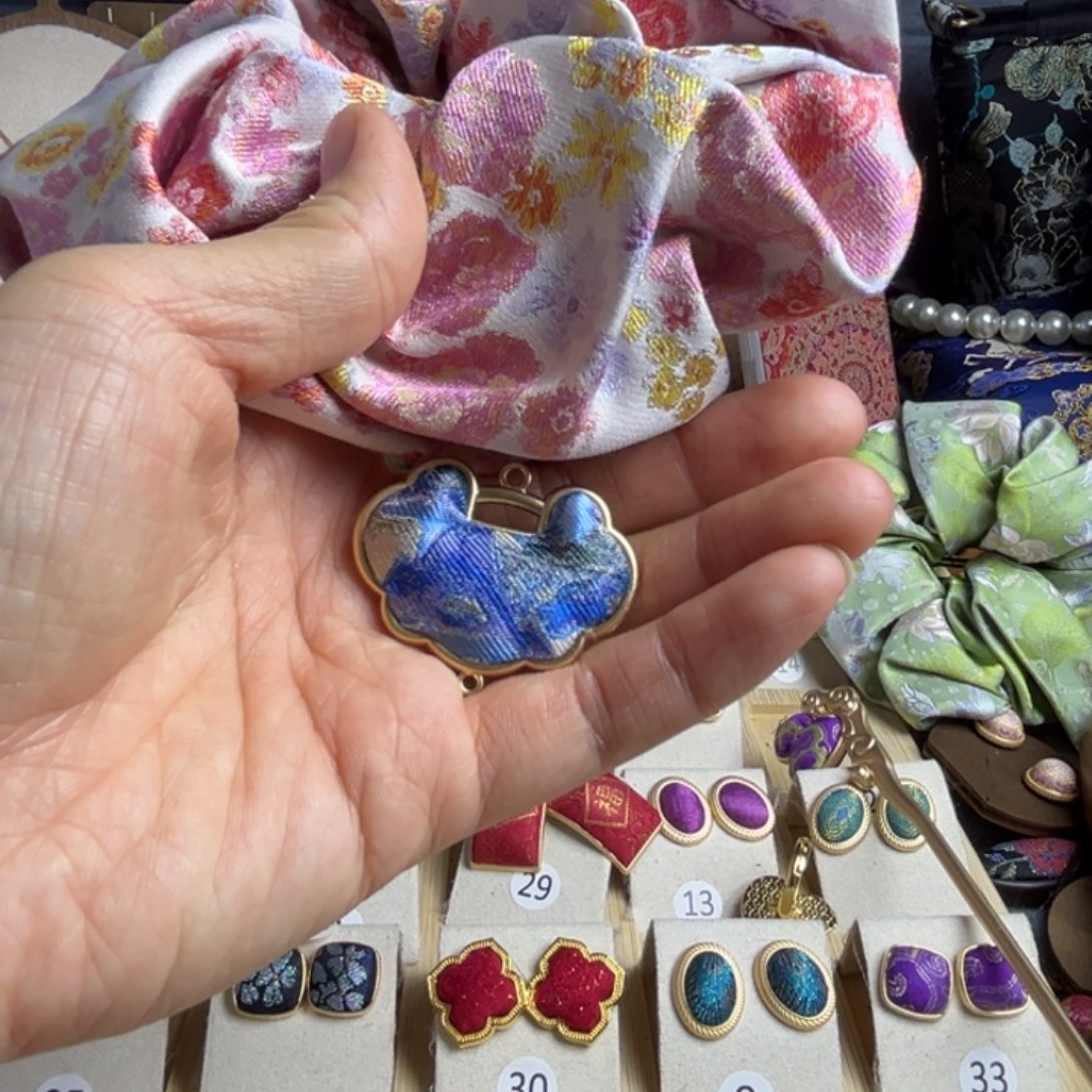 布艺锌合金925银2个如意，1️⃣个花笺