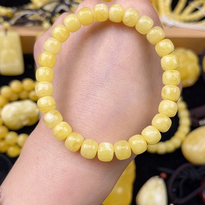 琥珀未镶嵌颈饰琥珀，