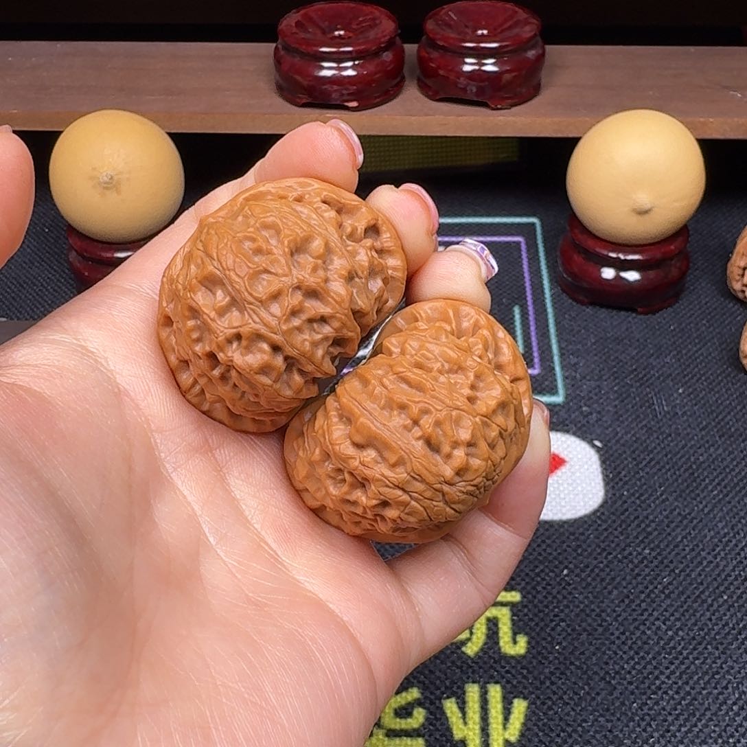 文玩核桃吊坠42宫灯