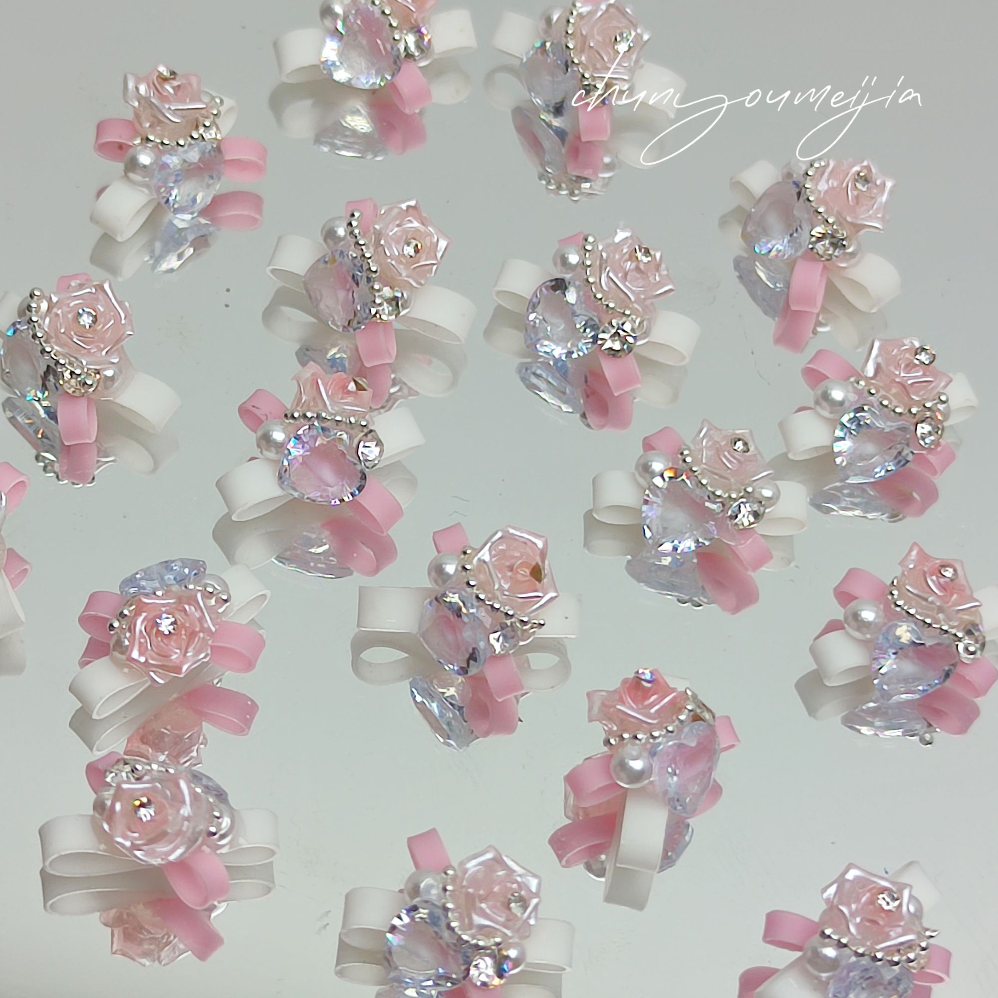 5颗春柚美甲饰品爆款超闪冰透锆石爱心美甲堆钻丝带锆石堆钻球