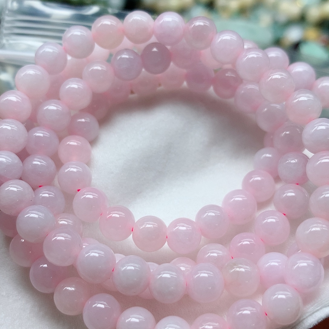 翡翠颈饰未镶嵌手串