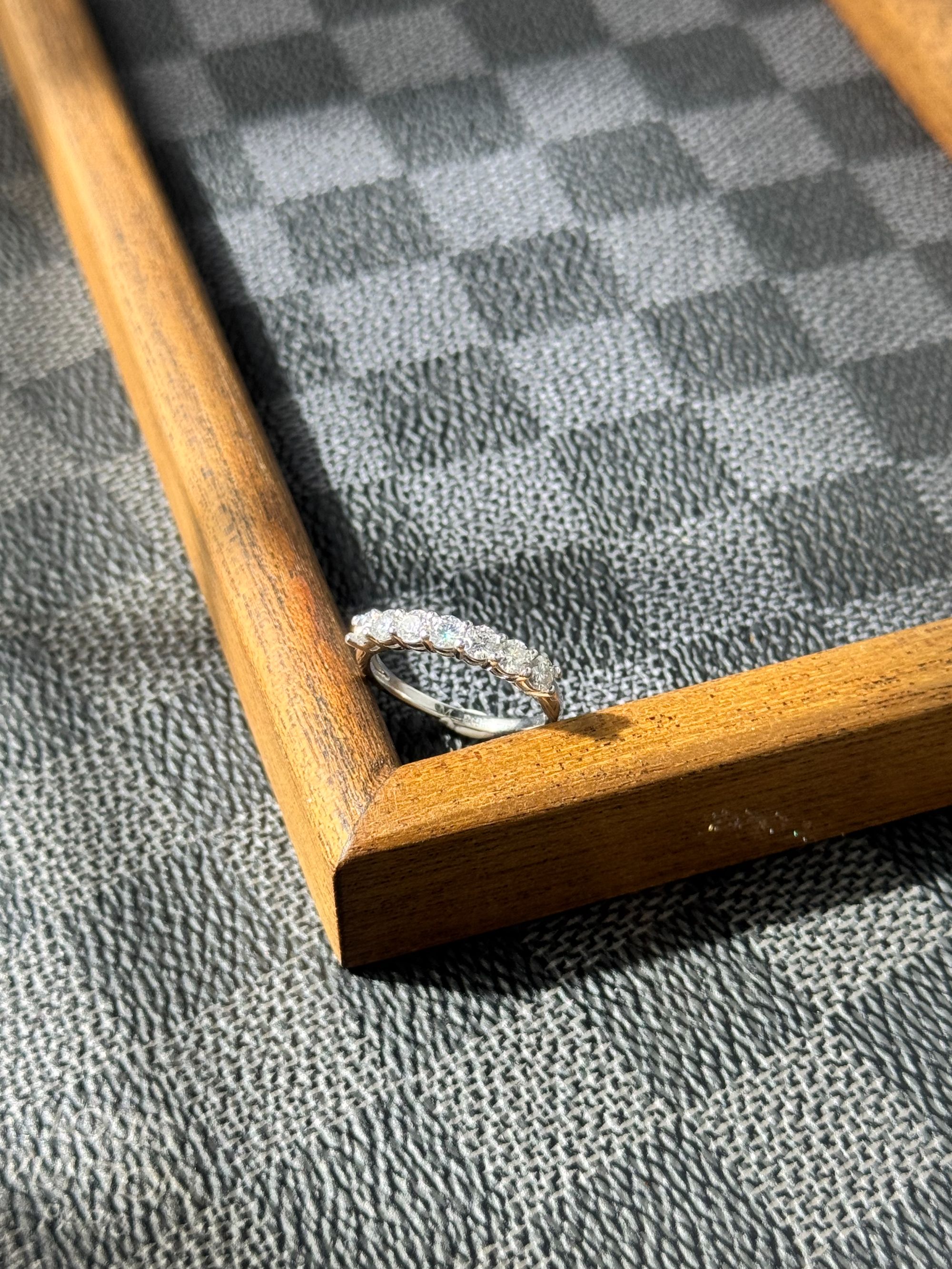 铂PT950小众七公主排戒镶嵌气质豪华戒指