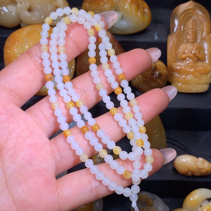 和田玉颈饰未镶嵌