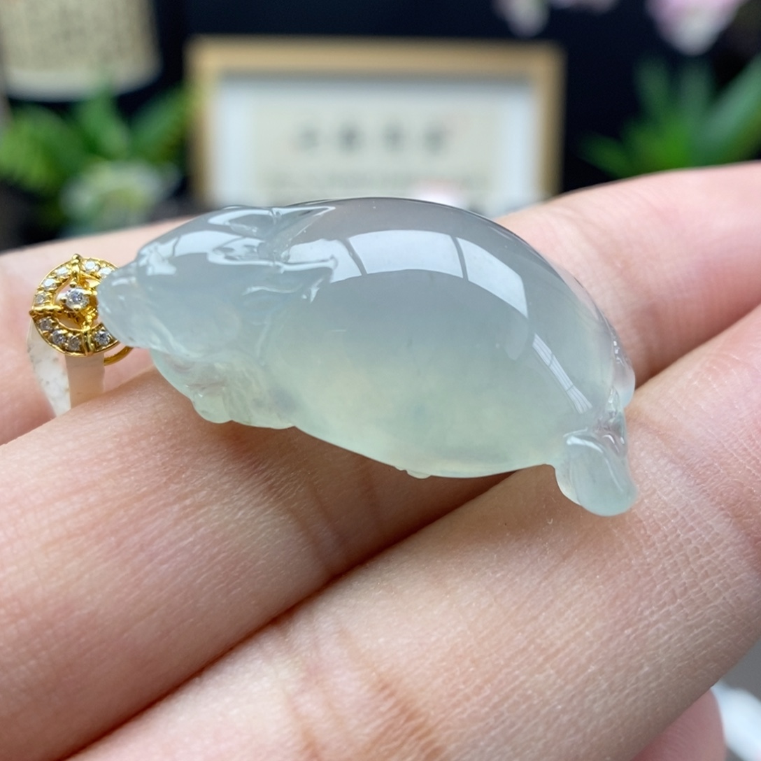 翡翠18K金镶嵌颈饰吊坠32