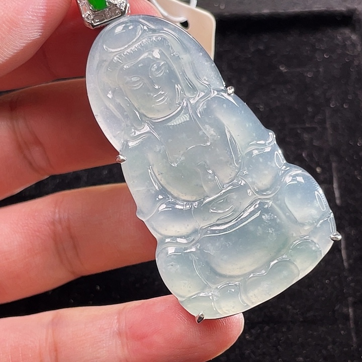 翡翠未镶嵌颈饰6，