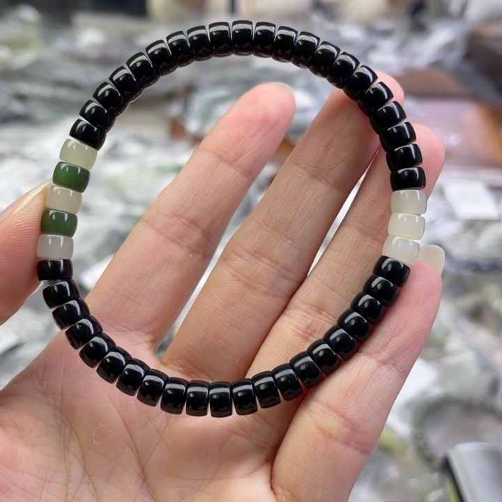 和田玉未镶嵌手链