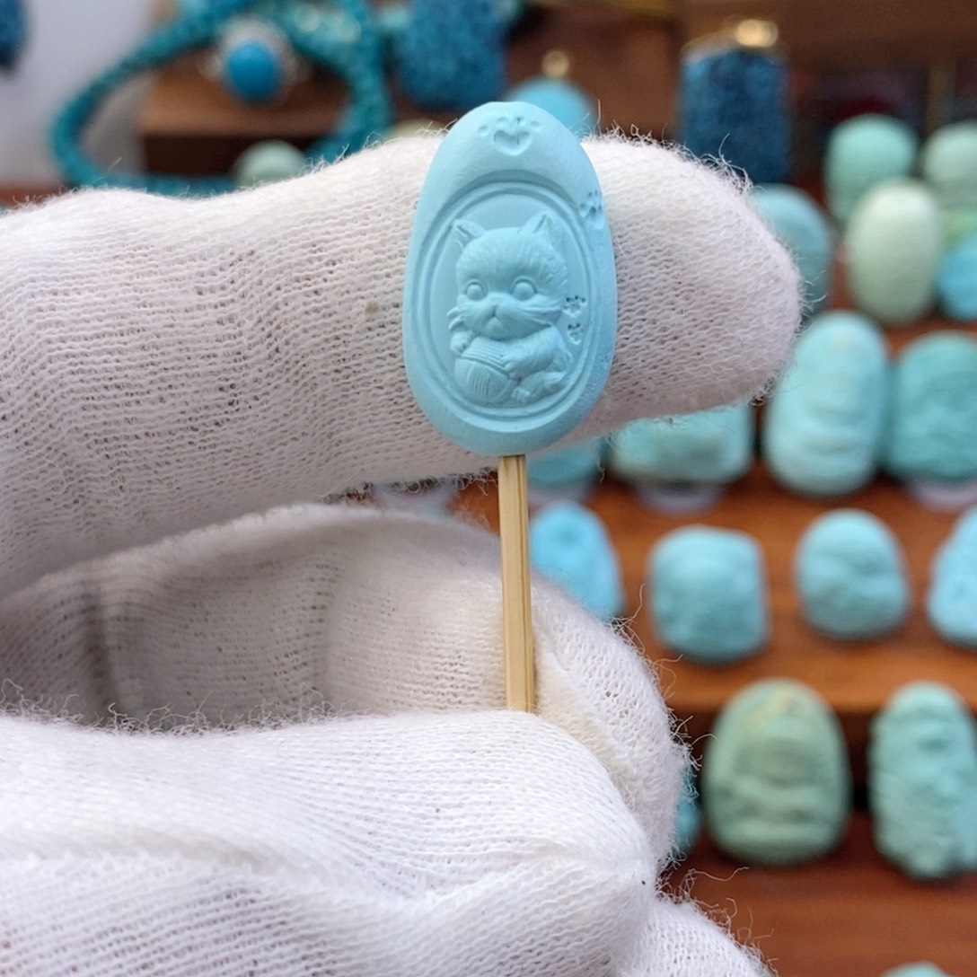 绿松石未镶嵌珠宝奇石