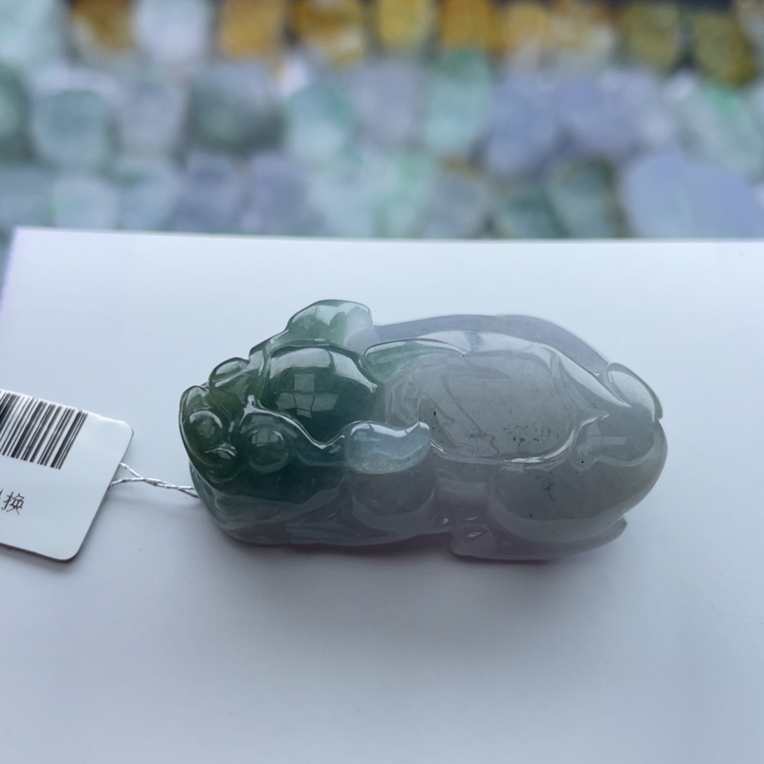 翡翠颈饰未镶嵌貔貅