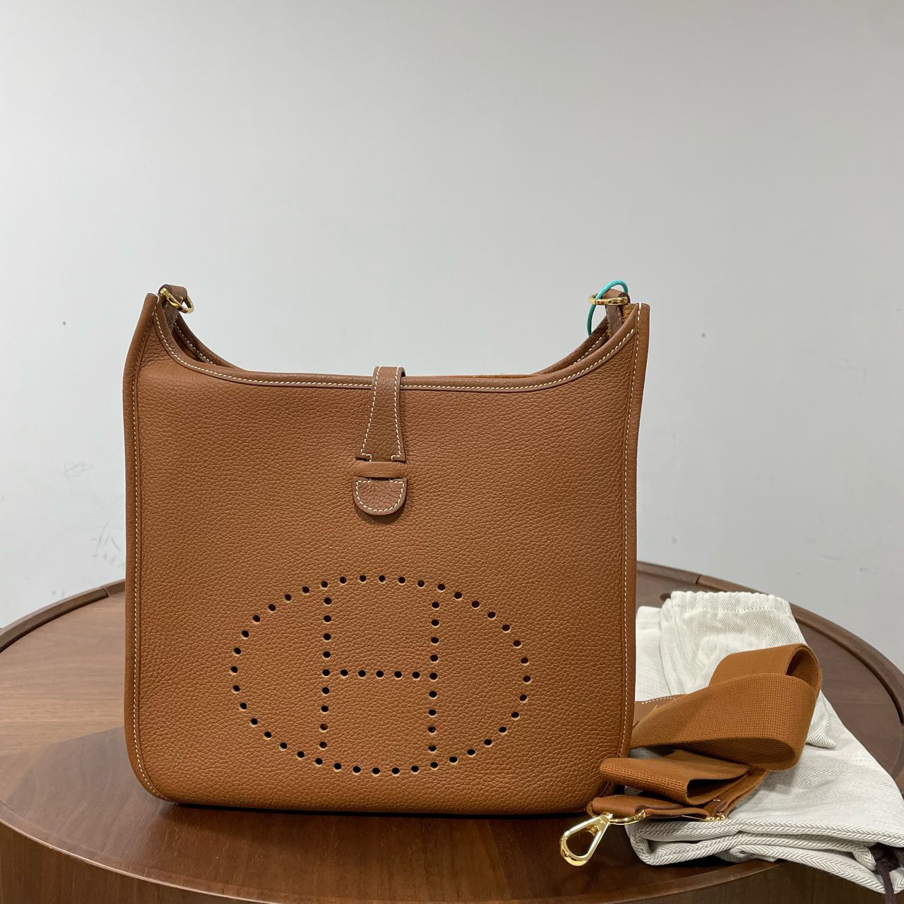 未使用 Hermes/爱马仕 evelyne29金棕金扣z刻US58108