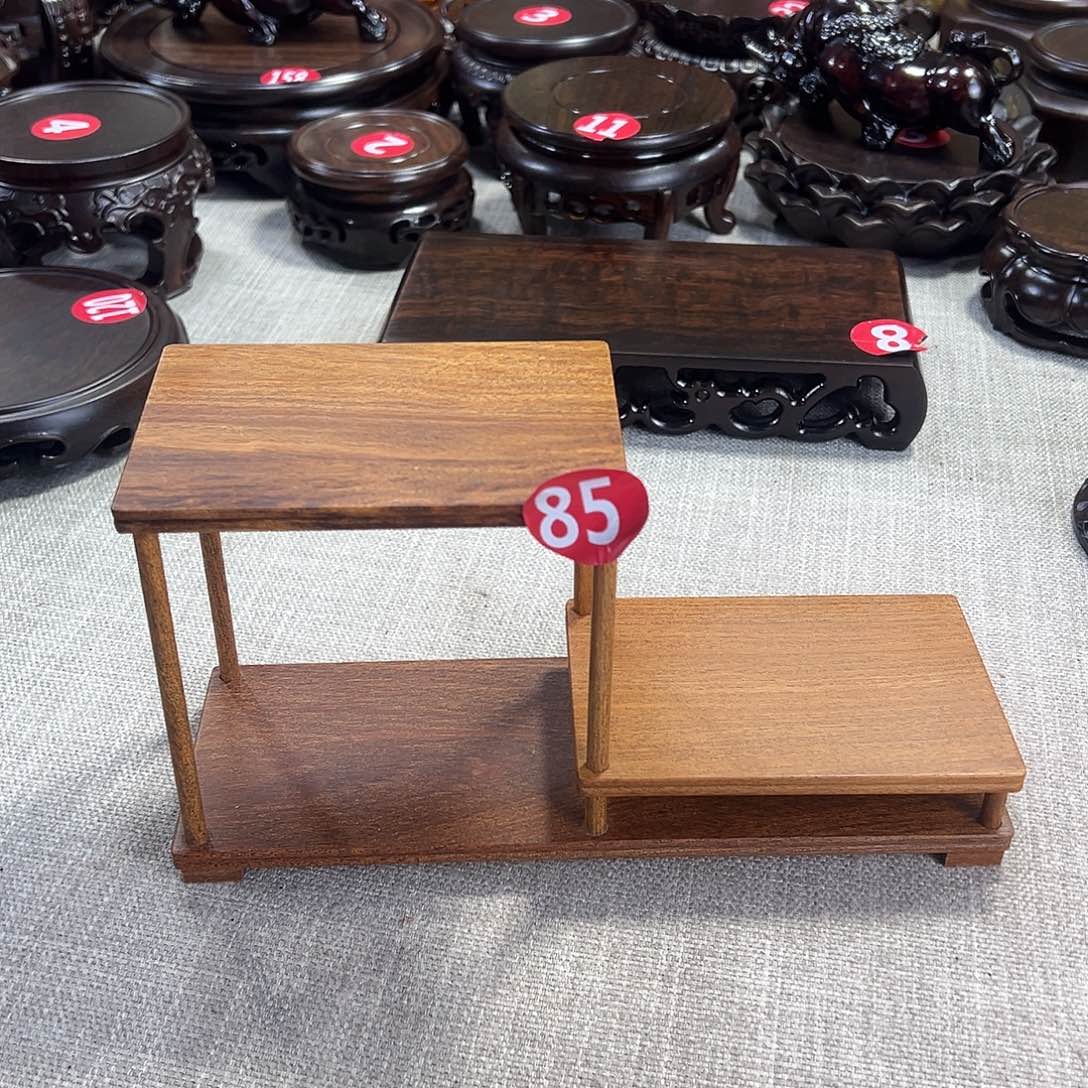 红木底座精雕工艺品