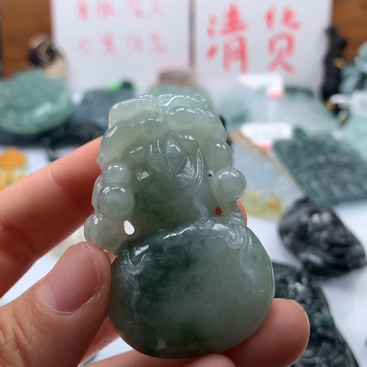 翡翠颈饰未镶嵌保真天然A货翡翠