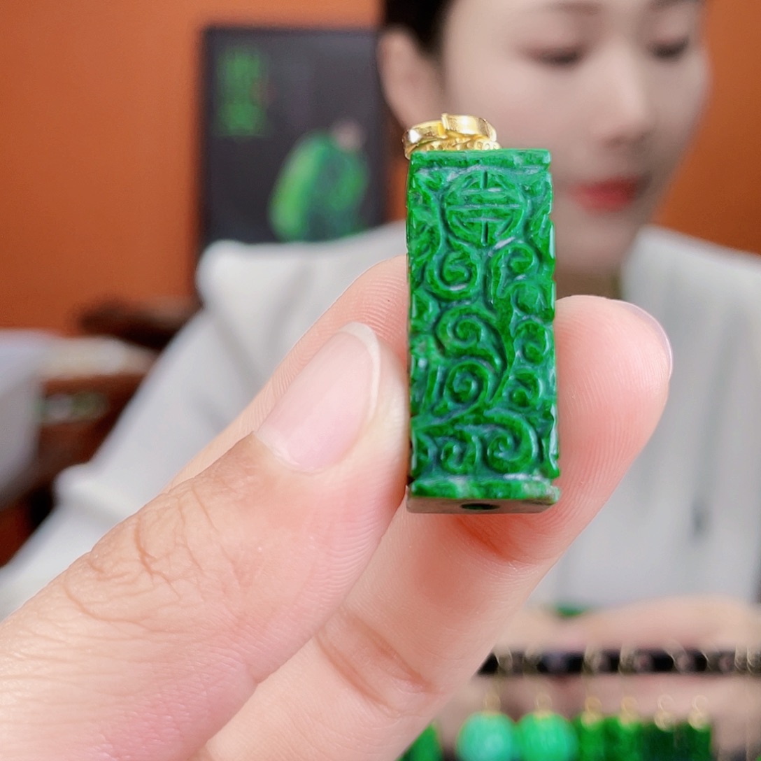 翡翠未镶嵌耳饰饰品