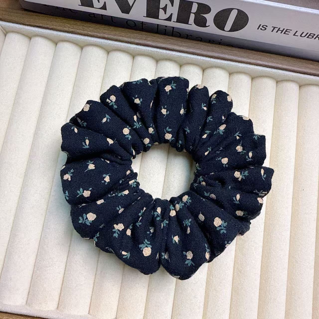 原创设计黑底【橘色碎花】气质百搭发绳发圈发饰