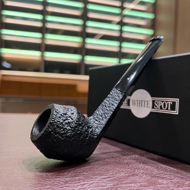 英国The white spot 黑喷砂4104石楠木烟斗 内径19.3斗深36.2