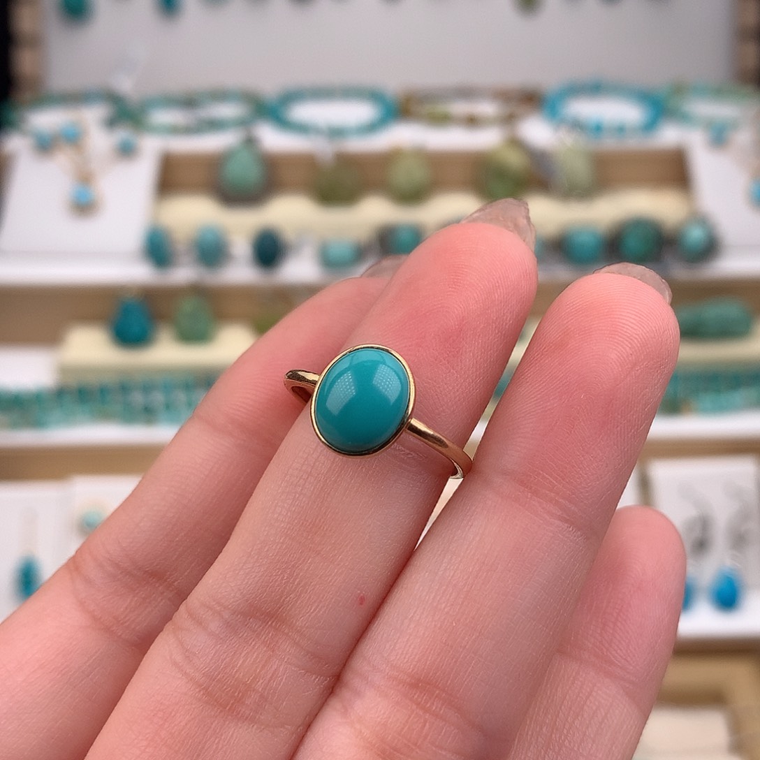 绿松石18K金镶嵌戒指