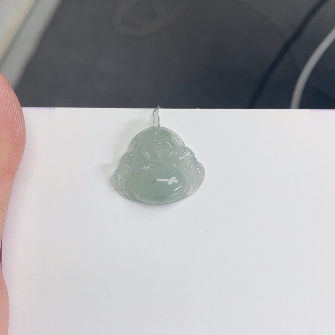 翡翠颈饰未镶嵌佛公
