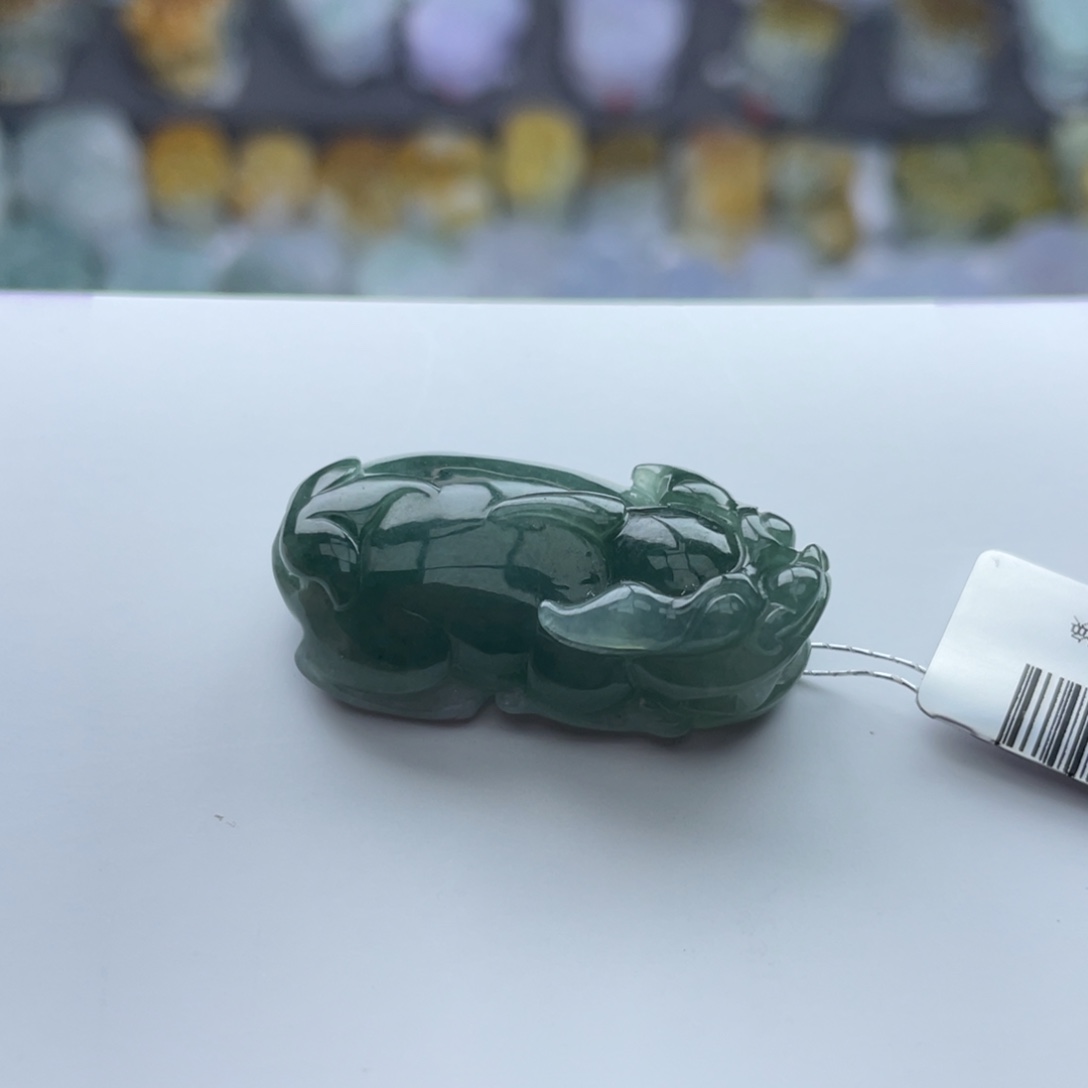 翡翠颈饰未镶嵌貔貅