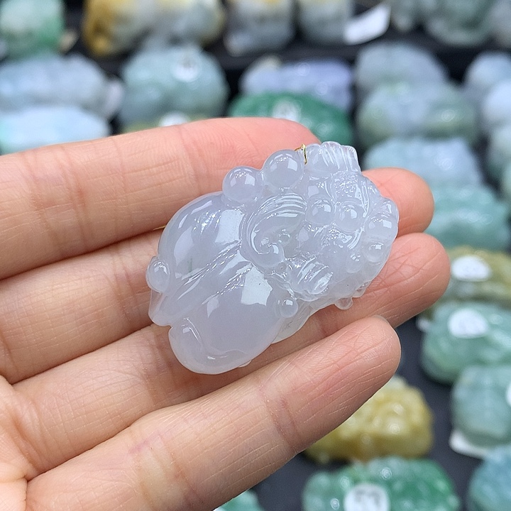 翡翠未镶嵌颈饰天然缅甸A货翡翠貔貅吊坠