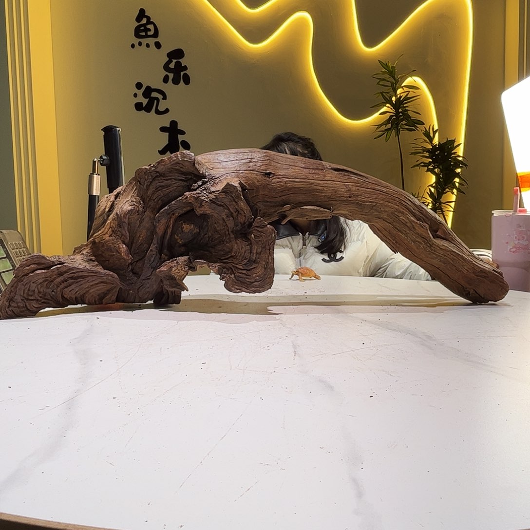 瓦当胖****事会黄黑红水745。81 19 25