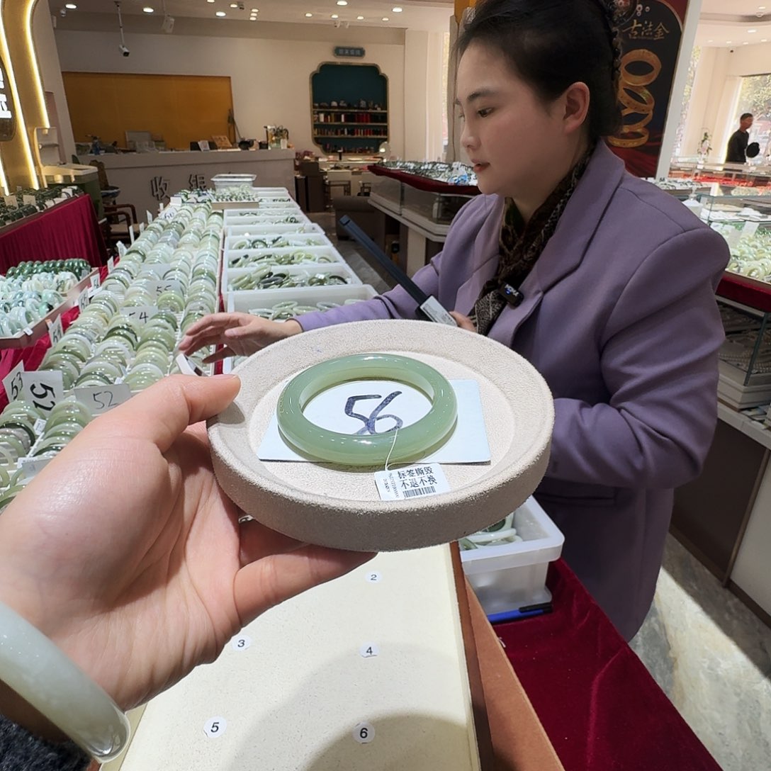 和田玉未镶嵌手镯32