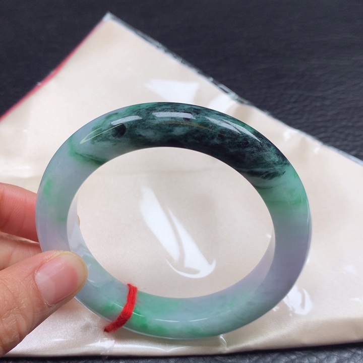 翡翠手镯未镶嵌58圈