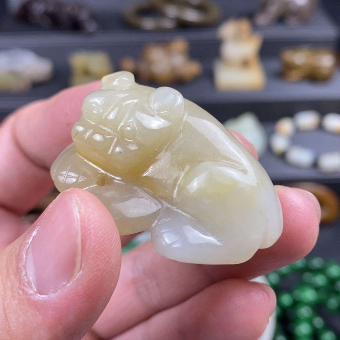 和田玉挂件未镶嵌