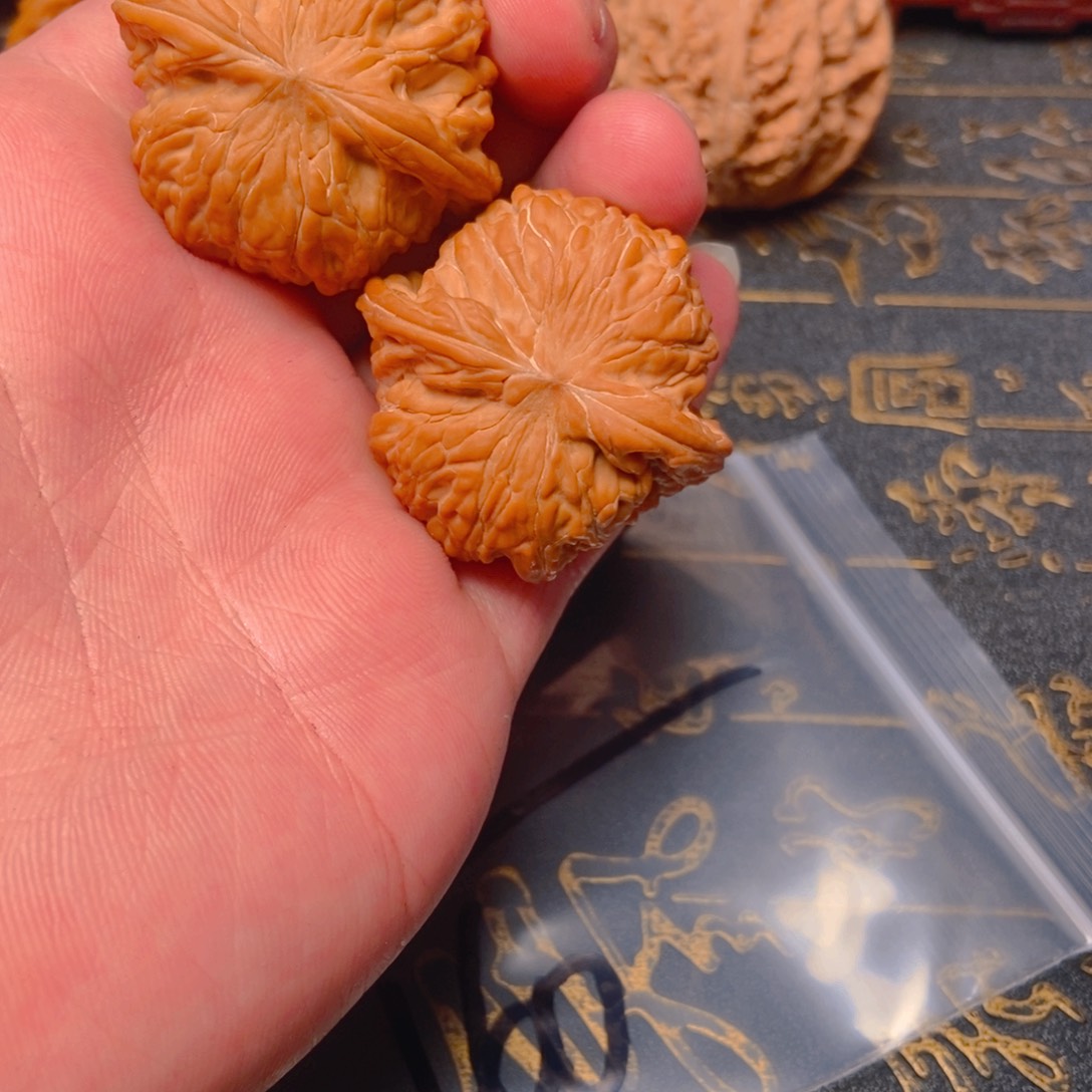 文玩核桃把件磨盘