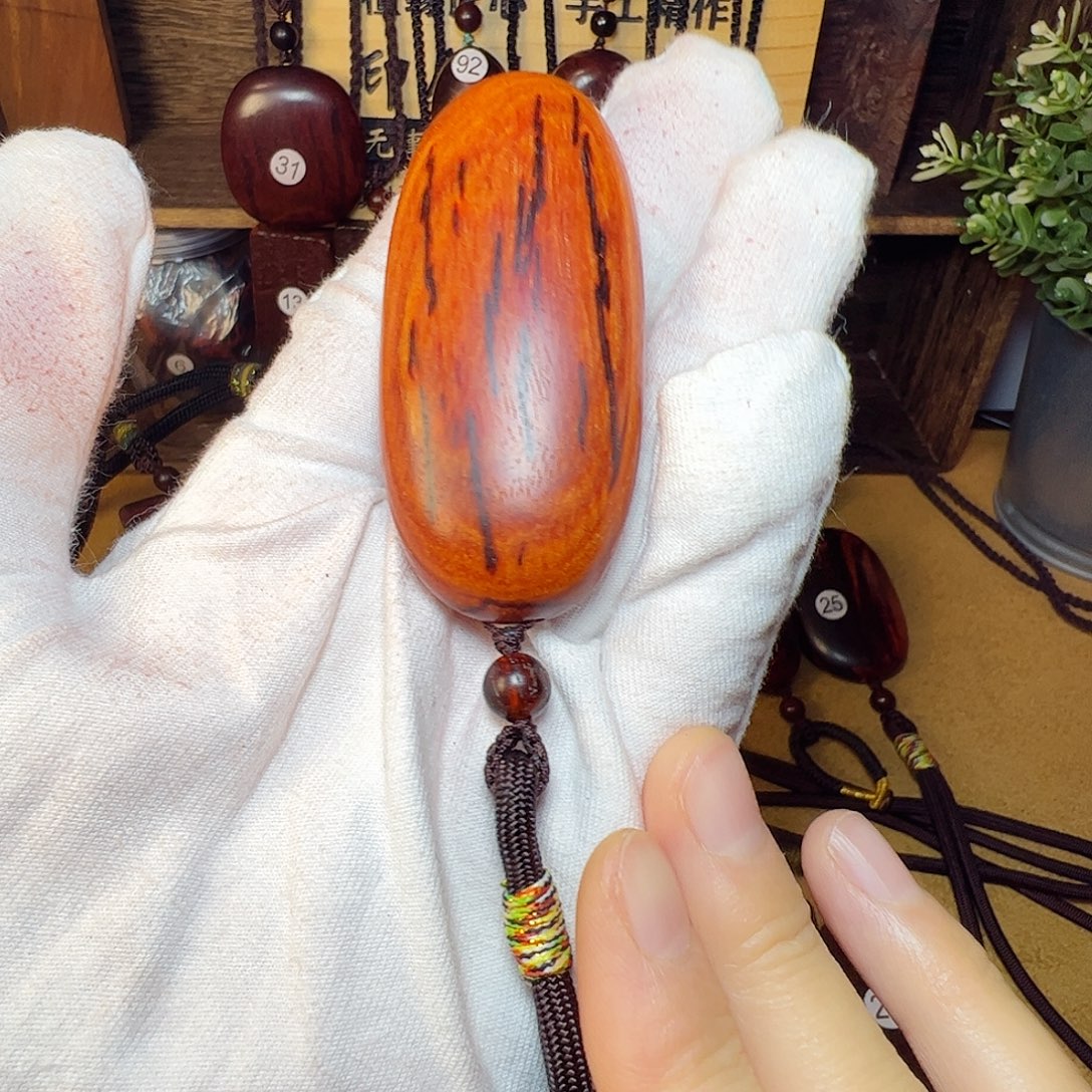 都***嘟檀香紫檀（小叶紫檀）