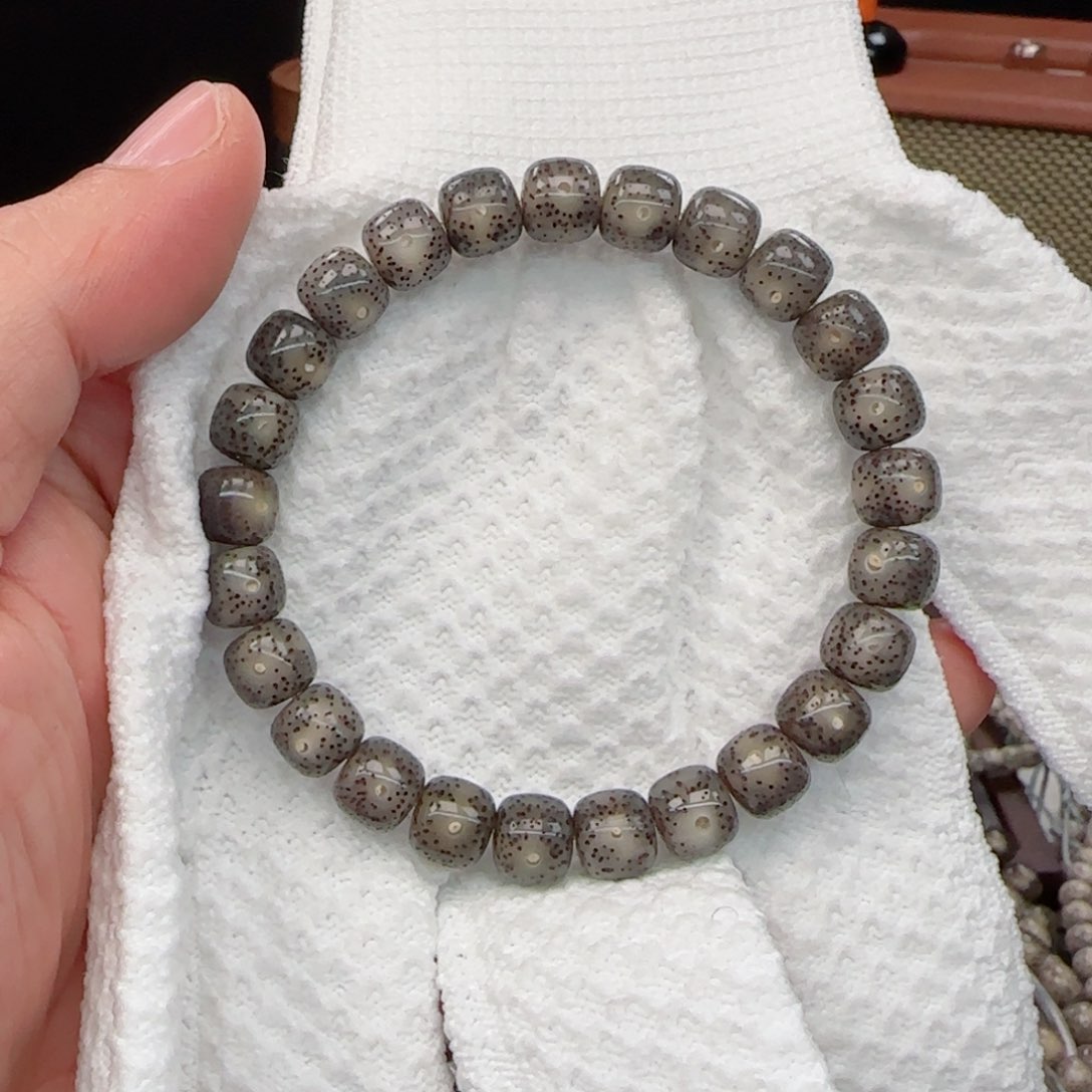 星月菩提手串灰冰9*8
