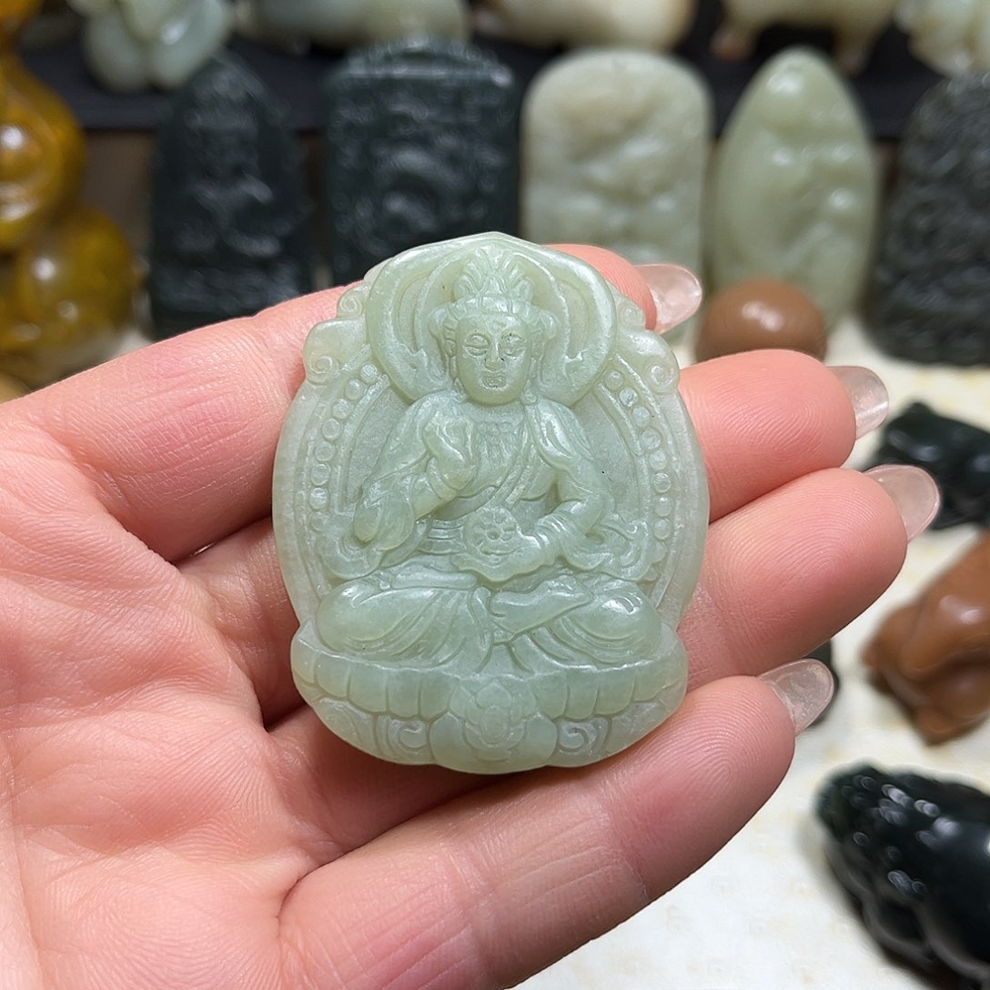 白玉菩提吊坠白玉菩提吊坠