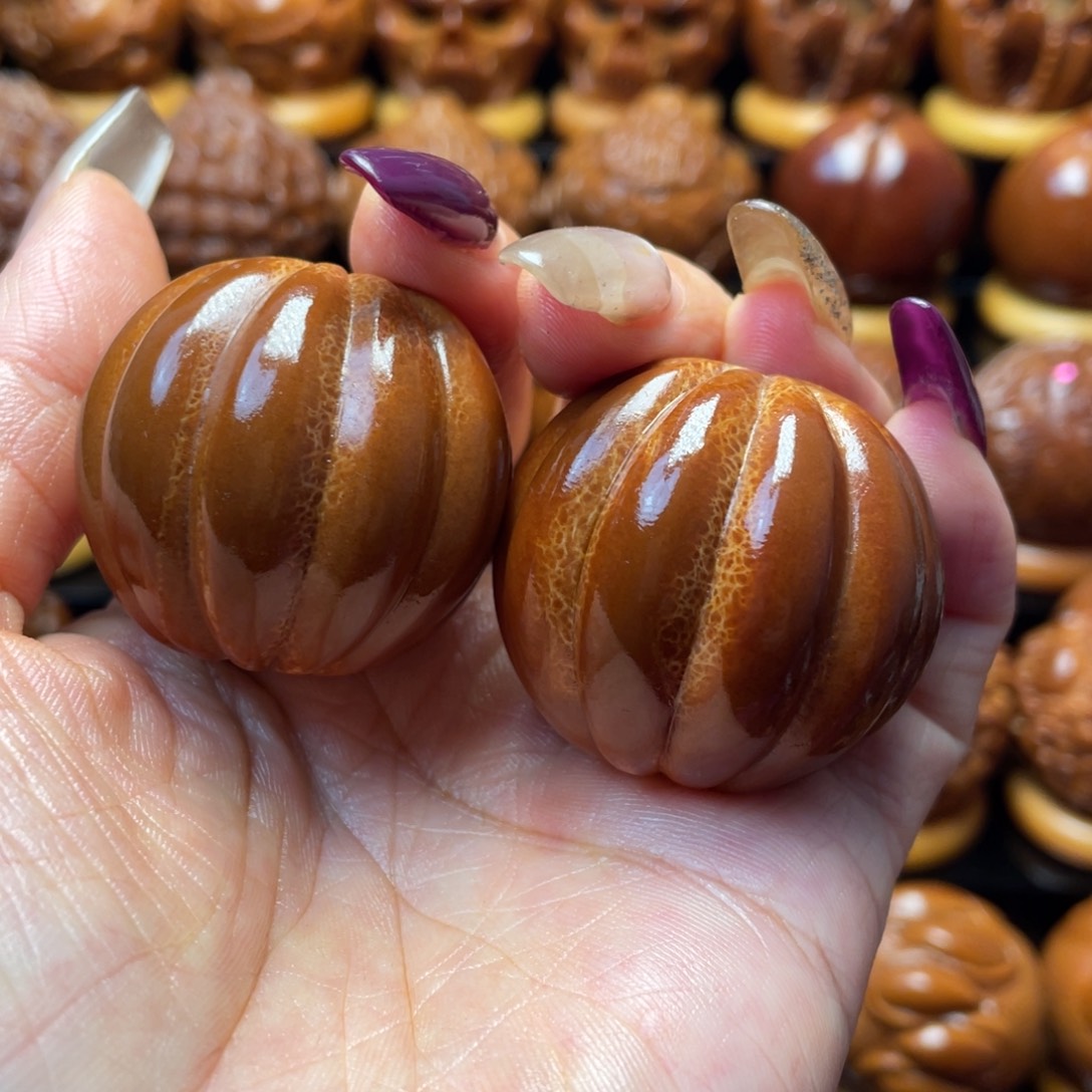 橄榄核把件橄榄球