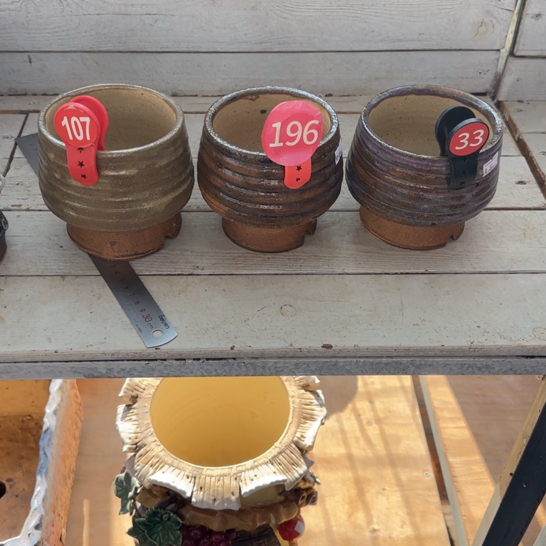 紫***晶107。196。 33。花盆三个