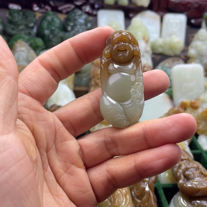 和田玉（糖玉）未镶嵌颈饰