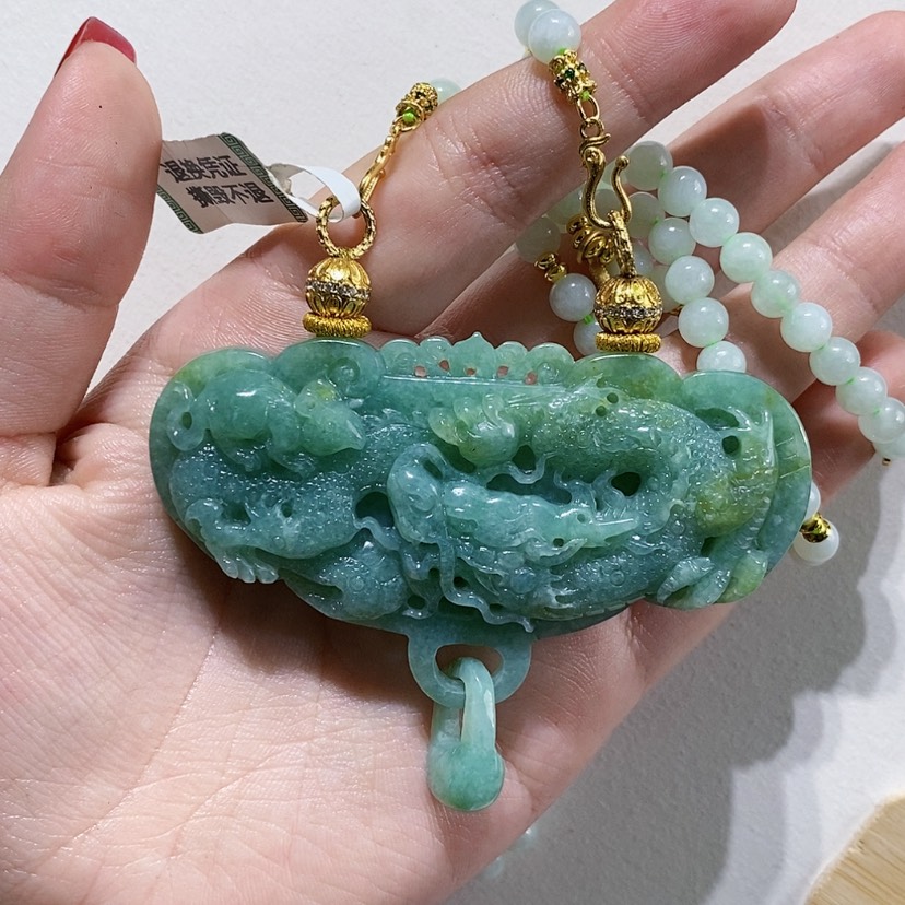 【闪购商品】颈饰未镶嵌翡翠