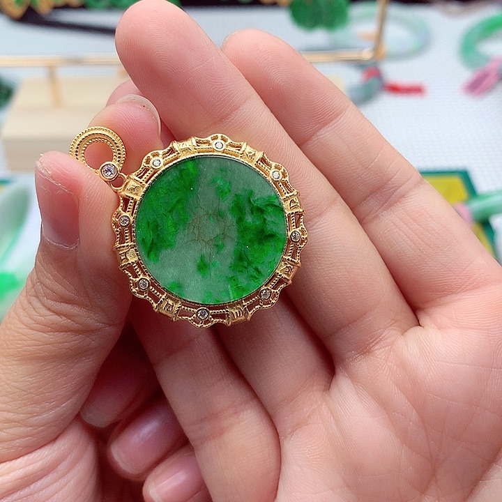 翡翠颈饰银S925镶嵌翡翠