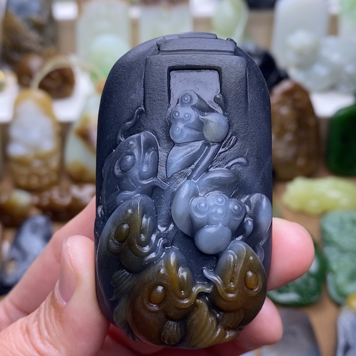 無***聲和田玉未镶嵌颈饰鱼跃龙门 定制