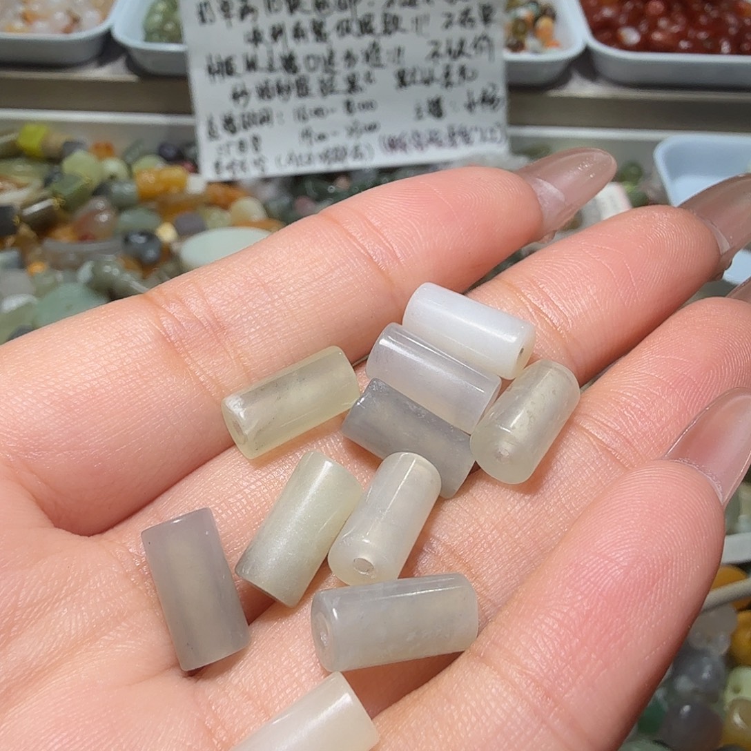 和田玉未镶嵌珠宝奇石