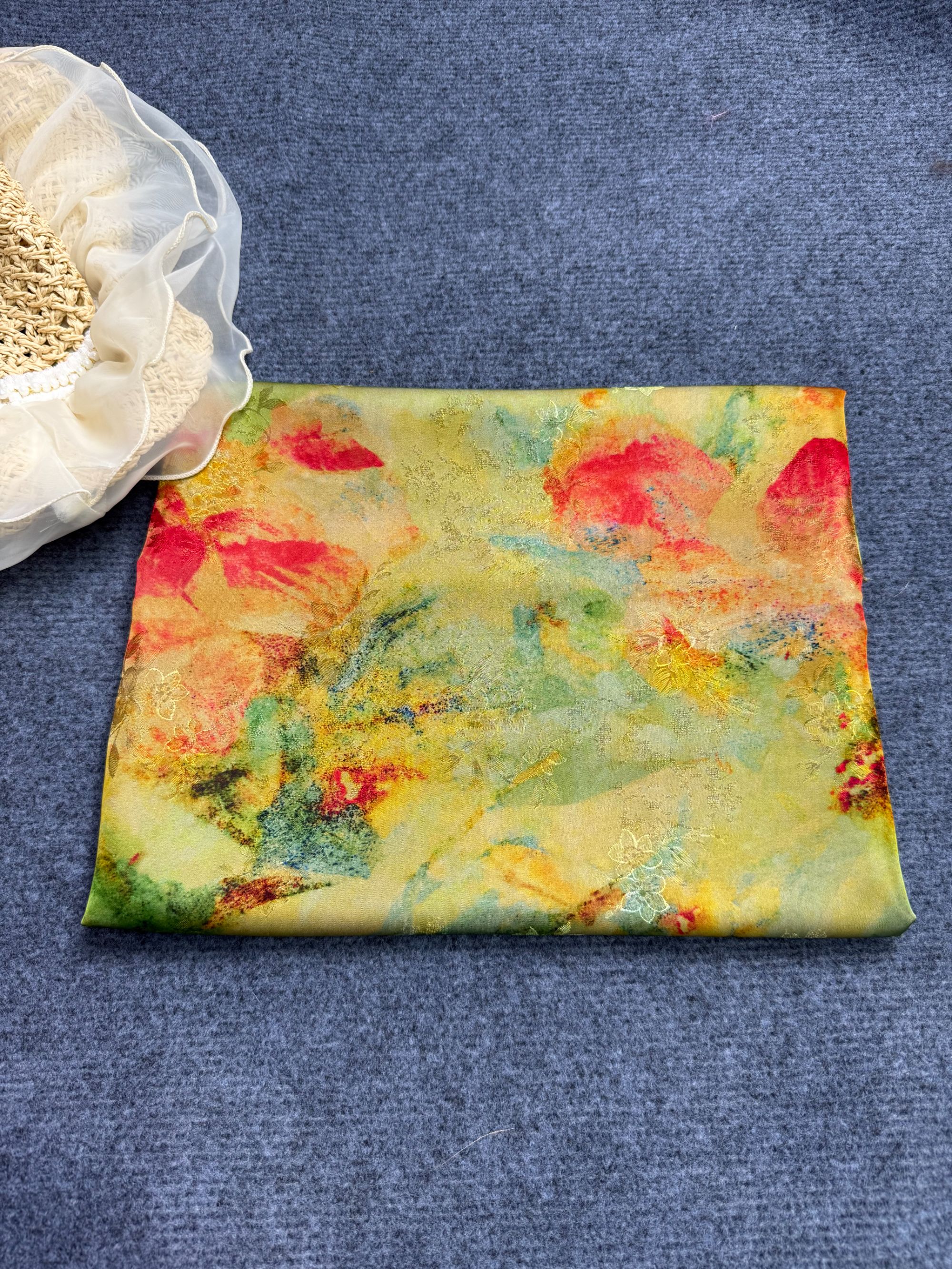 满堂彩荷  香云纱花萝 厚度40姆米   宽幅140cm