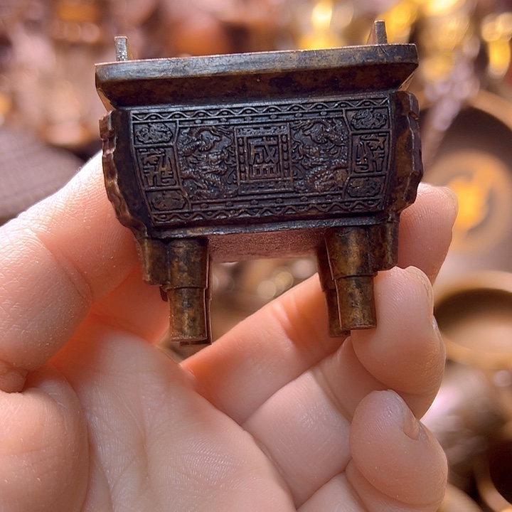 铜12255567788886778866777